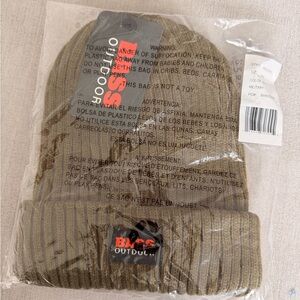 Bass Outdoor brand beanie in a military green color Size 152
